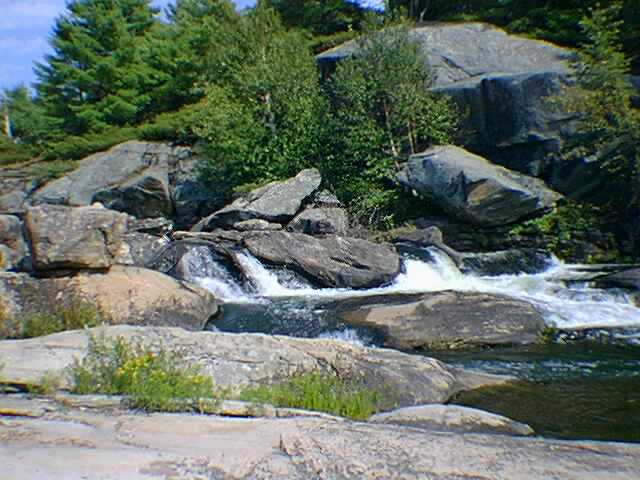rapids6b.jpg 640x480